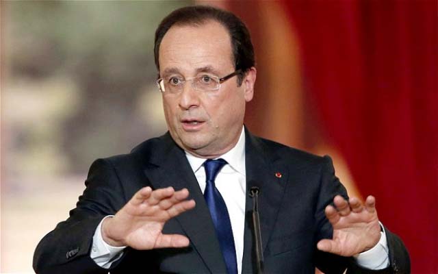 Hollande Plays Down  Terror Threat on France 